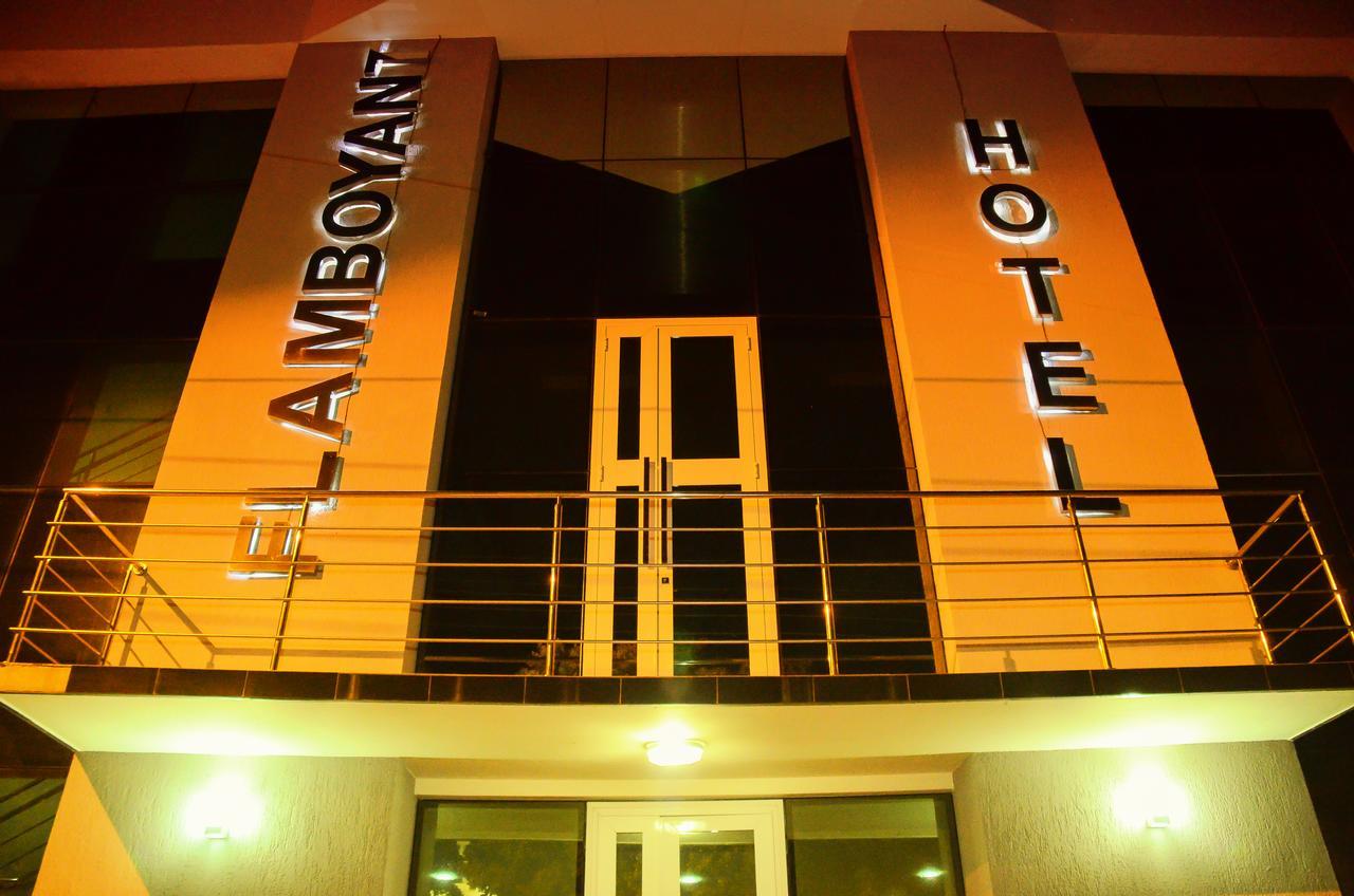 Hotel Flamboyant Catalão エクステリア 写真